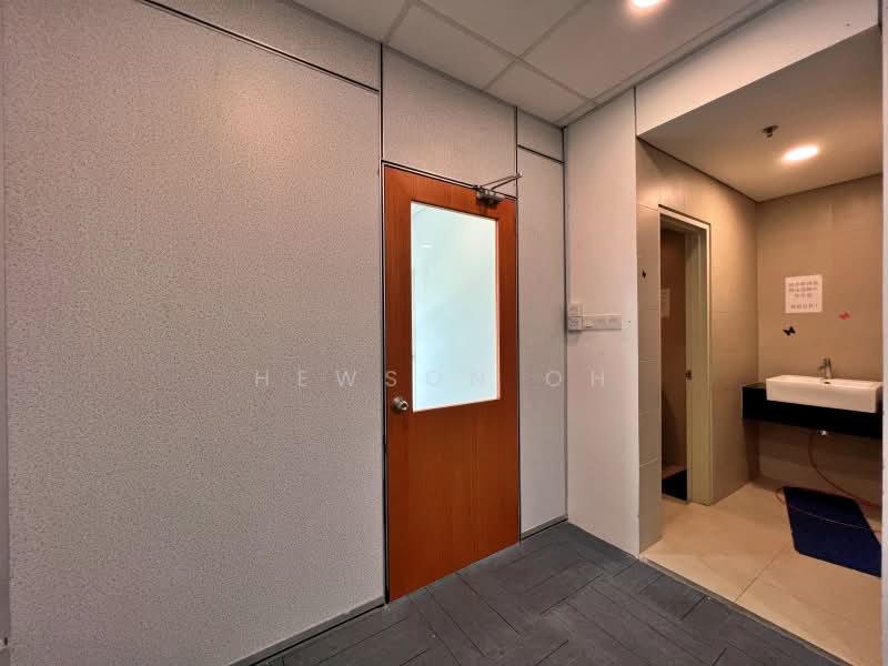 Office for Rent in Taman Maluri (Cheras) - Hewson Oh - Corridor - PropertyGuru.com.my