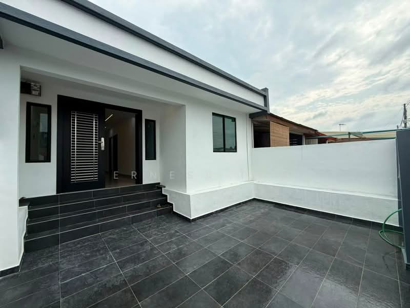 1-storey Terraced House for Sale in Taman Sri Skudai (Skudai) - Erness Tan - Exterior - PropertyGuru.com.my