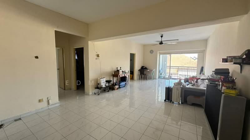 Kondominium untuk Dijual di South City (Perdana Selatan) Block C - Edmund Goh - Living Room - PropertyGuru.com.my