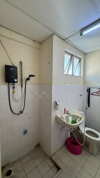 Kondominium untuk Dijual di South City (Perdana Selatan) Block C - Edmund Goh - Bathroom - PropertyGuru.com.my