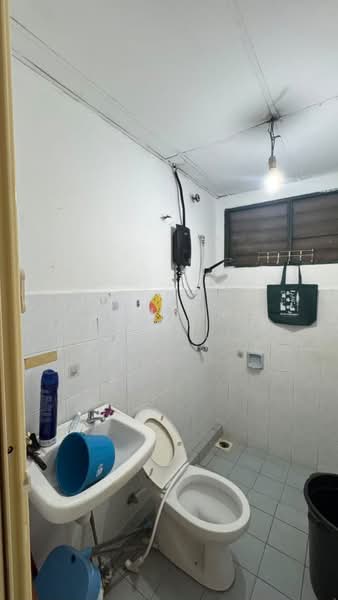 Kondominium untuk Dijual di South City (Perdana Selatan) Block C - Edmund Goh - Bathroom - PropertyGuru.com.my