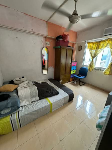 Rumah Flat untuk Dijual di Mutiara Fadason - Ken Toh - Bedroom - PropertyGuru.com.my