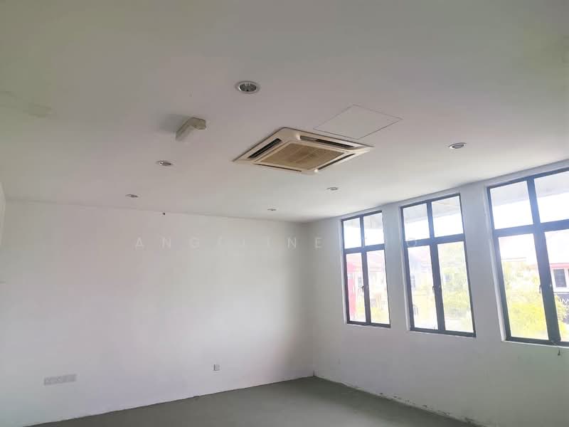 Shop / Office for Sale in Kawasan Perniagaan Permatang Rawa (Bukit Mertajam) - Angeline Tio - Interior - PropertyGuru.com.my