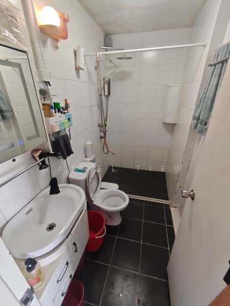 Servis Apartment untuk Dijual di VIM 3 @ Desa Park North - Daniel Tiew - PropertyGuru.com.my