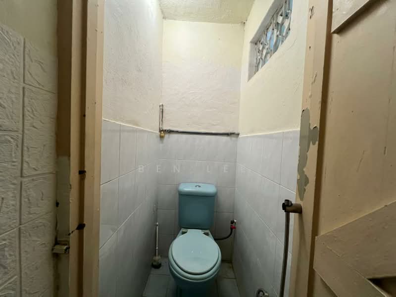 1-storey Terraced House for Sale in Gelugor (Penang) - Ben Lee - Bathroom - PropertyGuru.com.my