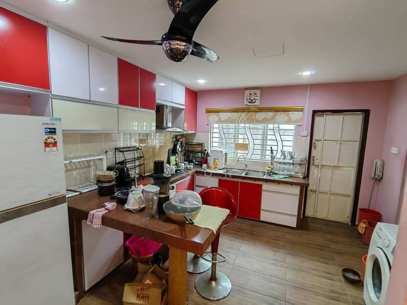 Rumah Teres 2 Tingkat untuk Dijual di Taman Inderawasih (Perai) - Khor Boon Chin - Kitchen - PropertyGuru.com.my