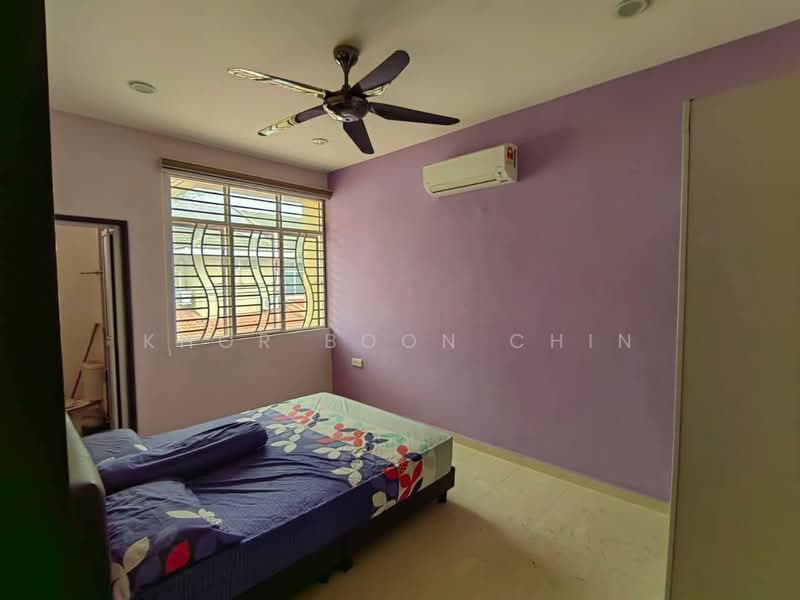 Rumah Teres 2 Tingkat untuk Dijual di Taman Inderawasih (Perai) - Khor Boon Chin - Bedroom - PropertyGuru.com.my