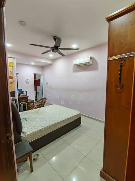 Rumah Teres 2 Tingkat untuk Dijual di Taman Inderawasih (Perai) - Khor Boon Chin - Bedroom - PropertyGuru.com.my