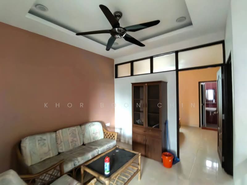 Rumah Teres 2 Tingkat untuk Dijual di Taman Inderawasih (Perai) - Khor Boon Chin - Living Room - PropertyGuru.com.my