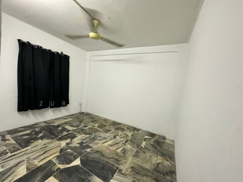 Rumah Flat untuk Dijual di Flat PKNS Section 7 - Zuraina Rajudin - Interior - PropertyGuru.com.my
