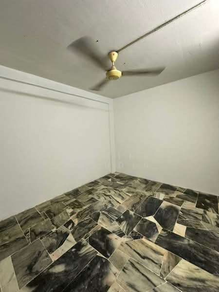 Rumah Flat untuk Dijual di Flat PKNS Section 7 - Zuraina Rajudin - Interior - PropertyGuru.com.my