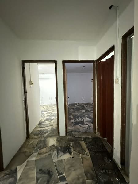 Rumah Flat untuk Dijual di Flat PKNS Section 7 - Zuraina Rajudin - Interior - PropertyGuru.com.my