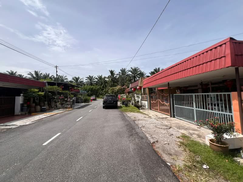 Rumah Teres 1 Tingkat untuk Dijual di Hulu Bernam Barat (Perak) - SK Luk - Exterior - PropertyGuru.com.my