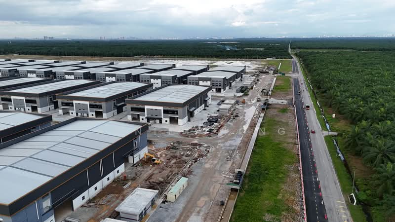 Gudang untuk Dijual di Kampung Sri Cheeding (Jenjarom) - Annie Chong - Exterior - PropertyGuru.com.my