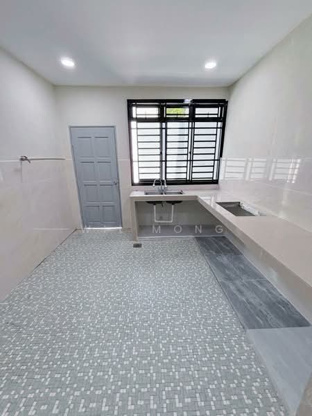 Rumah Berkembar untuk Dijual di Taman Pelangi (Johor Bahru) - Wil Mong - Kitchen - PropertyGuru.com.my