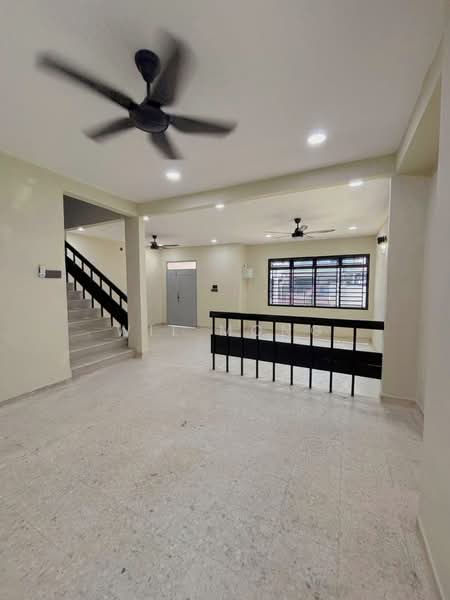 Rumah Berkembar untuk Dijual di Taman Pelangi (Johor Bahru) - Wil Mong - Living Room - PropertyGuru.com.my