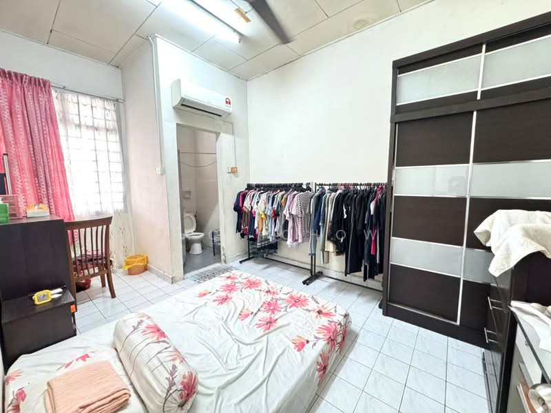 1-storey Terraced House for Sale in Taman Megah Ria (Masai) - Zack Chow - Bedroom - PropertyGuru.com.my