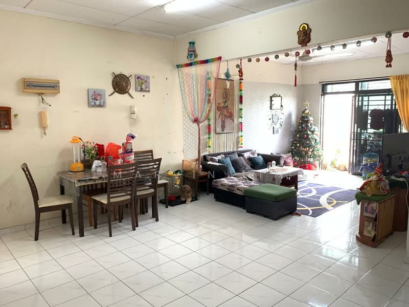 Kondominium untuk Dijual di Skudai Villa - Marvin Lim - Living Room - PropertyGuru.com.my