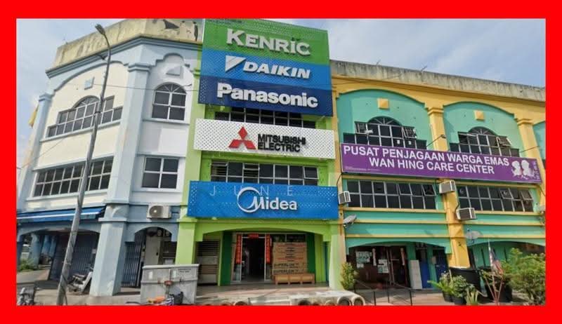 Shop for Sale in Pusat Perdagangan Seri Kembangan (Seri Kembangan) - June Koo - Exterior - PropertyGuru.com.my