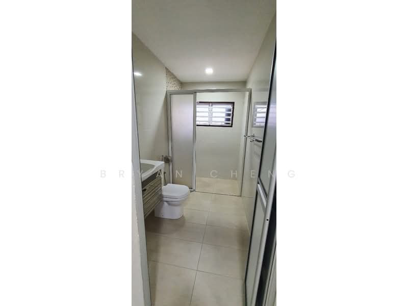 Terraced House for Sale in Bandar Kinrara Seksyen 1 (Bandar Kinrara) - Bryan Cheng - Bathroom - PropertyGuru.com.my