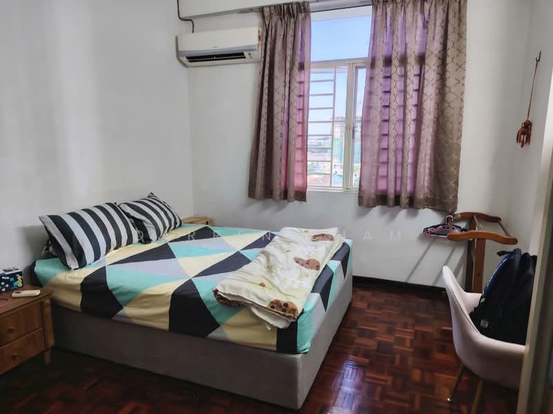 Apartment for Sale at Taman Jubilee Phase 5 - Darren Cham - Bedroom - PropertyGuru.com.my