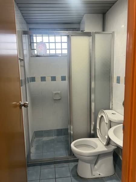 Kondominium untuk Dijual di Vista Amani - Chloe Chan - Bathroom - PropertyGuru.com.my