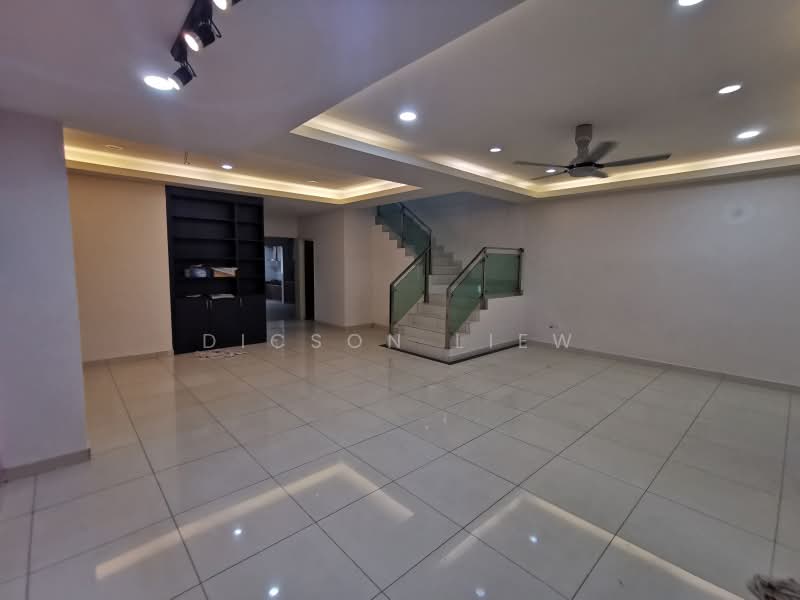 Terraced House for Sale in Bukit Rahman Putra (Sungai Buloh) - Dicson Liew - Living Room - PropertyGuru.com.my