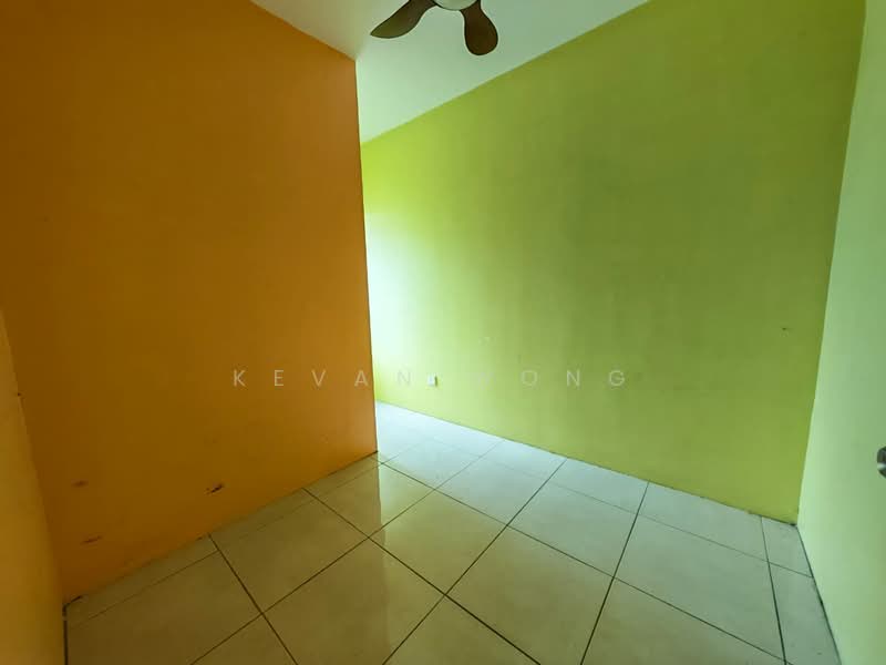 Apartment for Sale at Lakeview Apartments - Kevan Wong - Interior - PropertyGuru.com.my