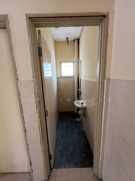Townhouse for Rent in Taman Jasmin (Senawang) - Yap Ting Ren - Bathroom - PropertyGuru.com.my