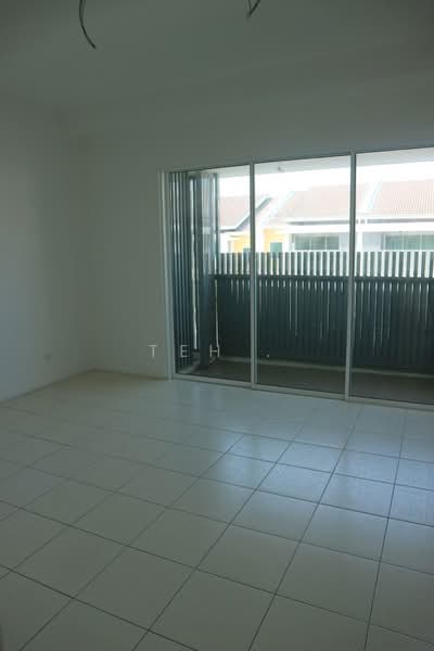 2-storey Terraced House for Sale in Bandar Teknologi Kajang (Kajang) - Teh . - Balcony - PropertyGuru.com.my