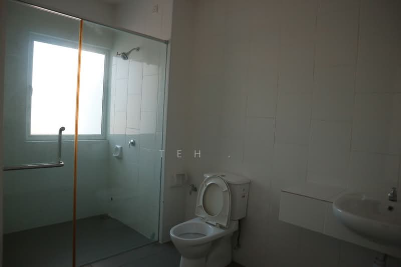 2-storey Terraced House for Sale in Bandar Teknologi Kajang (Kajang) - Teh . - Bathroom - PropertyGuru.com.my