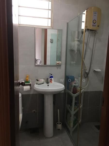 Apartment for Sale at Bukit Segambut Apartment - Coyee Wong - Bathroom - PropertyGuru.com.my