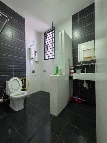 Cluster House for Sale in Bukit Indah (Iskandar Puteri (Nusajaya)) - Eva Siow - Bathroom - PropertyGuru.com.my