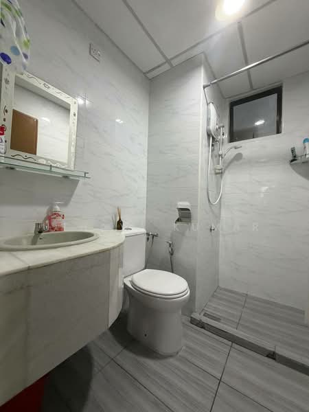 Condominium for Rent at Menara Duta 1 - Uthaya Kumar - Bathroom - PropertyGuru.com.my