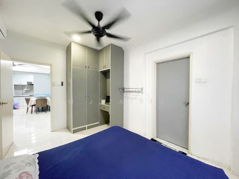 Apartment for Sale at Pangsapuri Permai Puteri - M.J Zairin - Bedroom - PropertyGuru.com.my