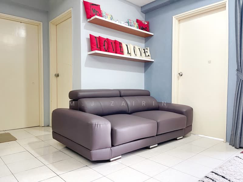 Apartment for Sale at Pangsapuri Permai Puteri - M.J Zairin - Living Room - PropertyGuru.com.my