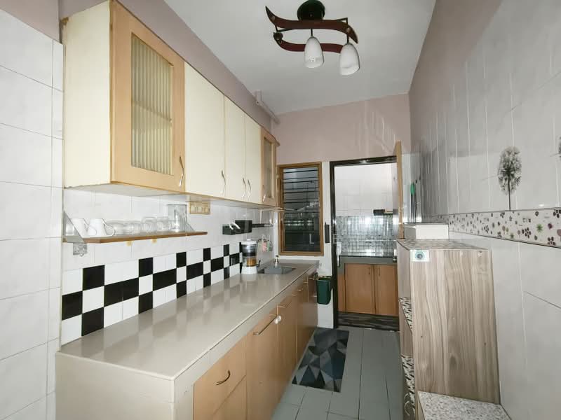 Apartment for Sale at Pangsapuri Sri Kemuning - John Lee - Kitchen - PropertyGuru.com.my