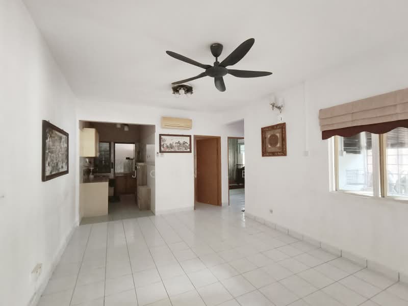 Apartment for Sale at Pangsapuri Sri Kemuning - John Lee - Living Room - PropertyGuru.com.my
