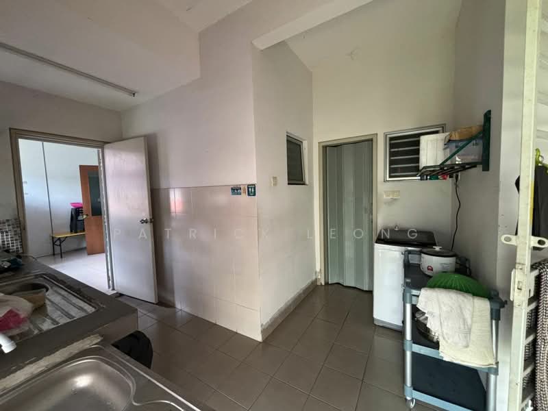 2-storey Terraced House for Sale in Bandar Seri Coalfields (Ijok) - Patrick Leong - Kitchen - PropertyGuru.com.my