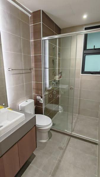 Kondominium untuk Dijual di Hillcrest Heights - Simon Teow - Bathroom - PropertyGuru.com.my