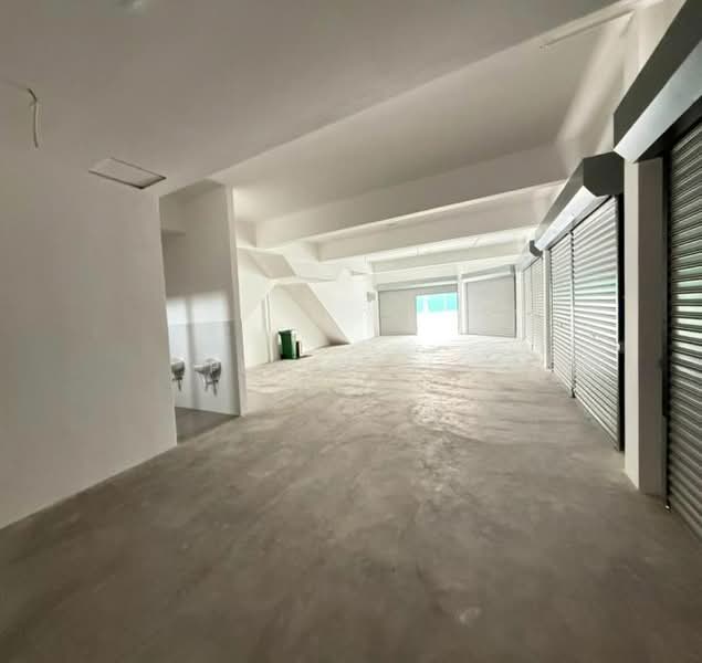 Shop for Rent in Beranang (Selangor) - Peggy Lim - Interior - PropertyGuru.com.my