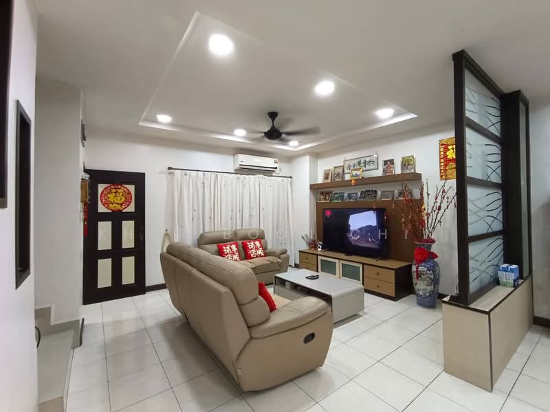 2.5-storey Terraced House for Sale in Taman Tun Hussein Onn (Perai) - Khor Boon Chin - Living Room - PropertyGuru.com.my