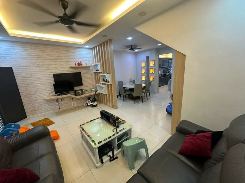 2-storey Terraced House for Sale in Taman Scientex Utama (Senai) - Danny Yap - Living Room - PropertyGuru.com.my