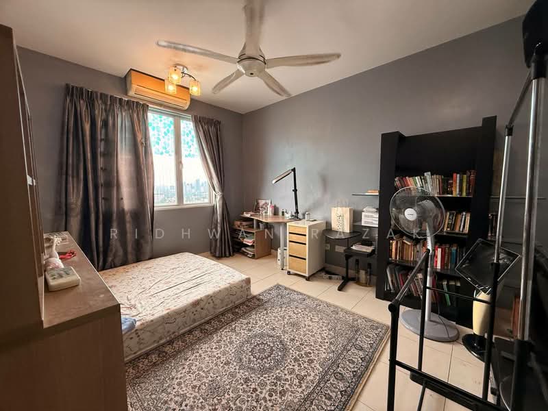 Condominium for Sale at Platinum Lake PV 13 - Ridhwan Razak - Bedroom - PropertyGuru.com.my