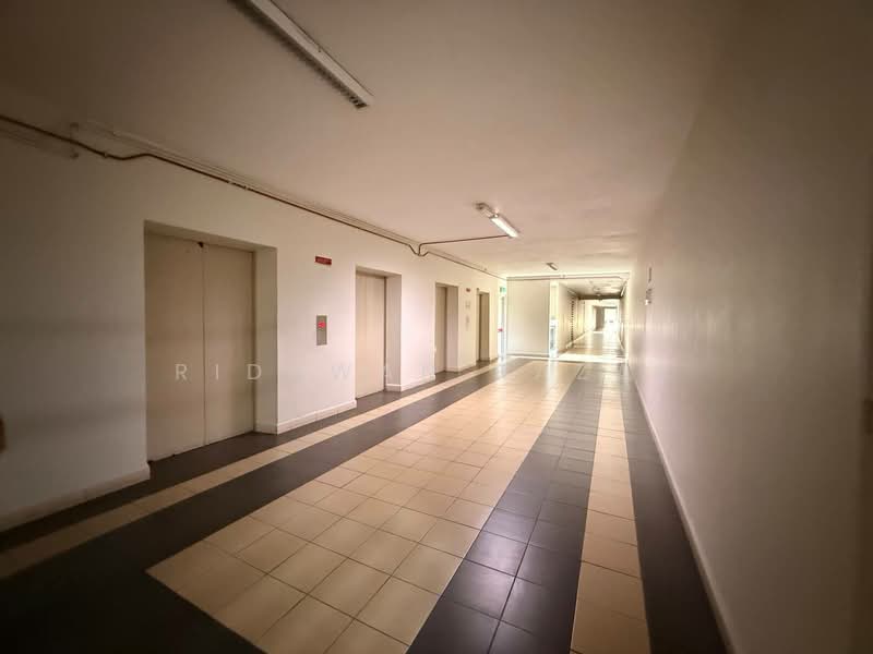 Condominium for Sale at Platinum Lake PV 13 - Ridhwan Razak - Corridor - PropertyGuru.com.my
