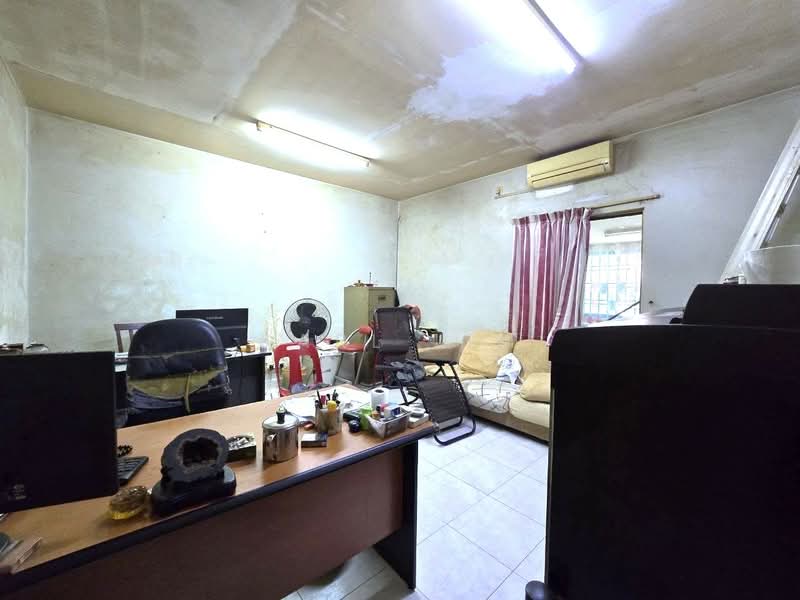 Rumah Teres 2 Tingkat untuk Dijual di Taman Puteri Wangsa (Ulu Tiram) - Karl Lim - Interior - PropertyGuru.com.my