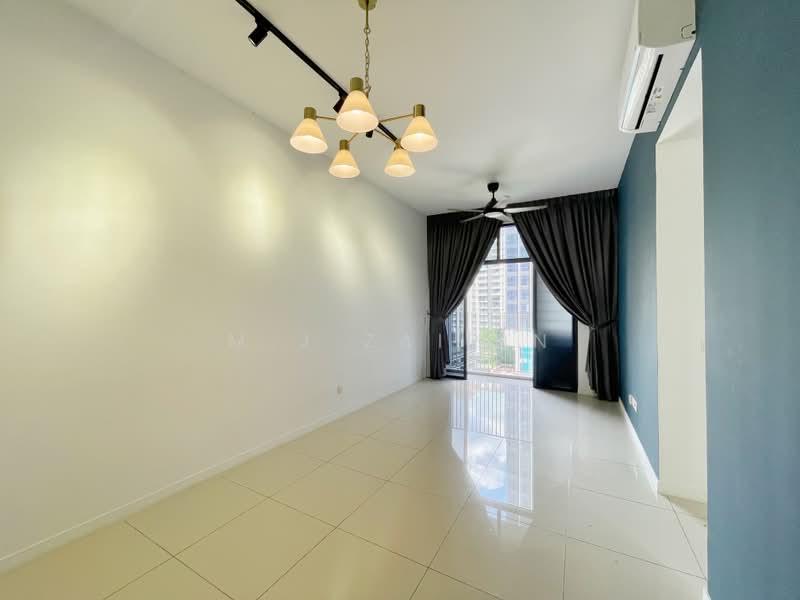Servis Apartment untuk Dijual di Serviced Residence @ Fera Residence @ The Quartz WM - M.J Zairin - Living Room - PropertyGuru.com.my