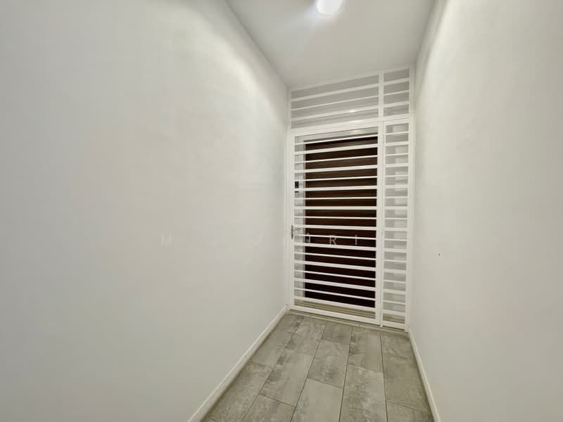 Servis Apartment untuk Dijual di Serviced Residence @ Fera Residence @ The Quartz WM - M.J Zairin - Entrance - PropertyGuru.com.my