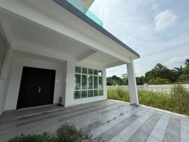 Rumah Kluster untuk Dijual di Taman Bestari Indah (Ulu Tiram) - Annie Low - Exterior - PropertyGuru.com.my