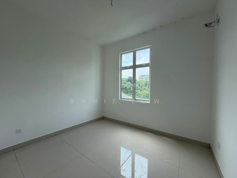 Rumah Kluster untuk Dijual di Taman Bestari Indah (Ulu Tiram) - Annie Low - Interior - PropertyGuru.com.my